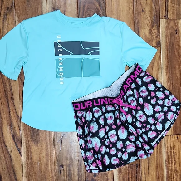 🆕️ Under Armour Short Set